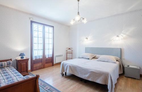 Villefranche-du-Perigord House | Labardamier Garden Home