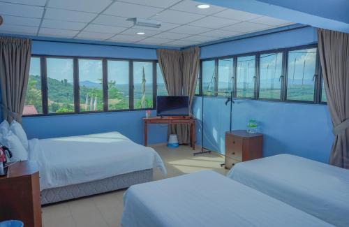 Segamat House | LABIS SUNRISE FARM STAY