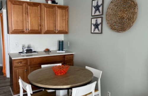 Ocean Isle Beach Condo | Labor Day discounted 4-day stay available Ocean Front-steps to sand ,sun and fun