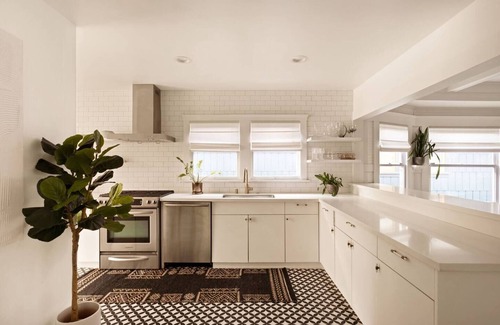 Venice House | Labor Day Special Rate! Venice Beach Villa Steps to Venice Beach & Abbot Kinney