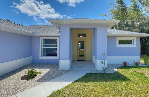 Pine Island Center House | Labor Day Special! The House on Pine Island. Brand new on an olde Florida island