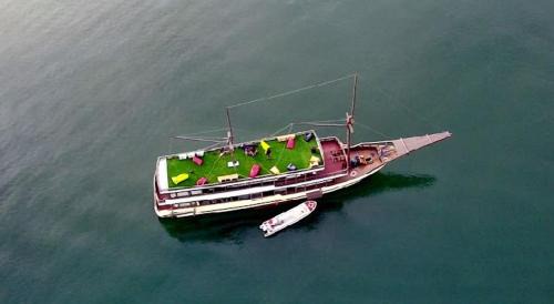 Labuan Bajo Boat Rental | Labuan bajo trip
