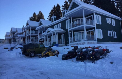 Saint Donat Condo | Lac Archambault Condo 314