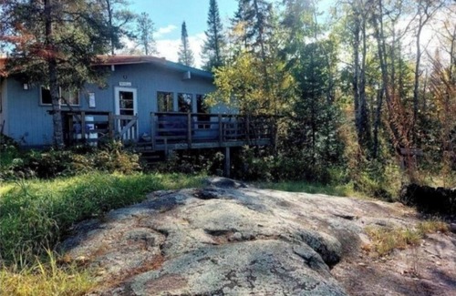 Lac du Bonnet Cabin | LAC DU BONNET COTTAGE FOR RENT - NEWLY RENOVATED!