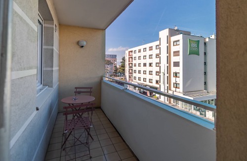 Ambilly Apartment | Lac Montagne, garage, Tram Genève