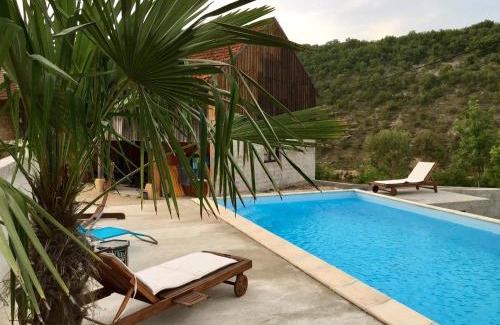 Le Vigan Bed & Breakfast | Lacoste B&B
