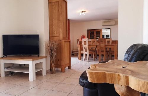 Froidchapelle Apartment | Lacs de l'eau d'heure Amiral 24