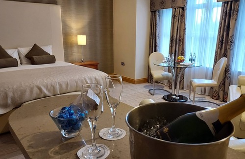 Gort Hotel | Lady Gregory Hotel, Leisure Club & Beauty Rooms
