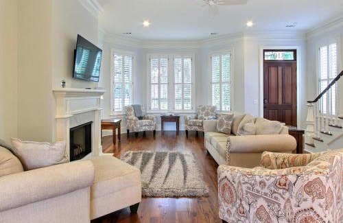Historic Downtown Savannah House | Lady Gwinnett