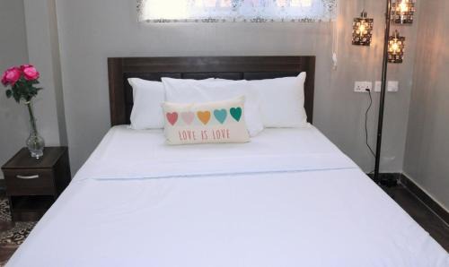 Tema House | Lady M guest House