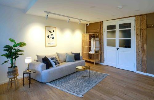 Coburg Apartment | Lady Milavie apartments