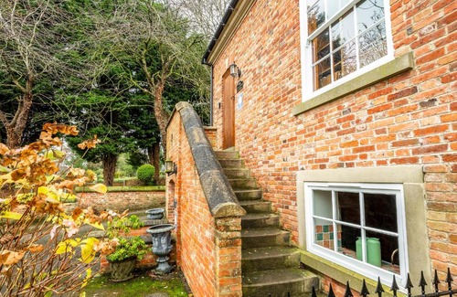 Hulland Ward House | Lady Pond Retreat