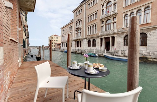 Castello Apartment | LADY T Luxury Loft, up to 14 people