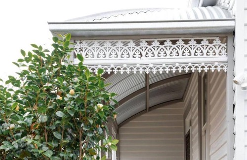 West Hobart House | Lady Victoria