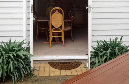 West Hobart House | Lady Victoria