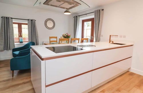 Parkham Cottage | LADYBIRD REST, pet friendly, with open fire in Bideford