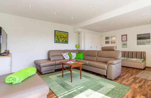 Moravske Toplice Ski Chalet | Ladybug House With Whirlpool - Happy Rentals