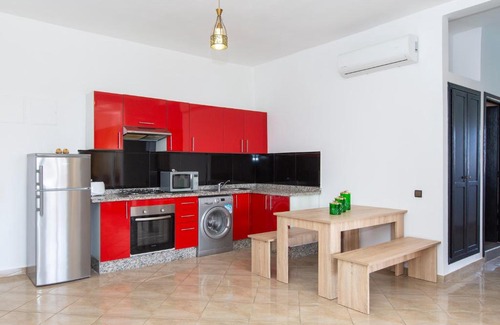Ouahat Sidi Brahim Apartment | lafamilia