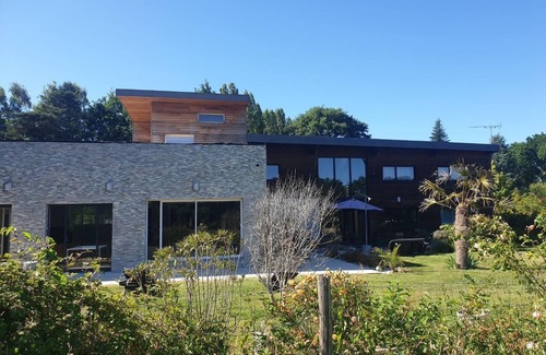 Saint-Medard-sur-Ille Villa | Lafamosia Grand gîte de groupe piscine intérieure spa, Rennes15 mn St Malo30 mn