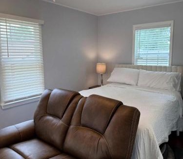 Lafayette Apartment | Lafayette Apartment-Free parking kitchen and WiFi