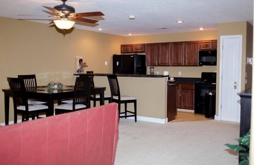 Waynesville House | Lafayette Grand Manor