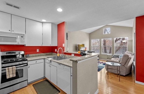 Lafayette House | Lafayette - Modern Townhome Getaway - Near Boulder!
