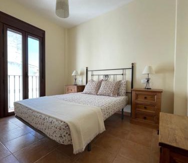 Villanueva de Tapia House | LaFrenchTouch - Relájate y desconecta al pueblo