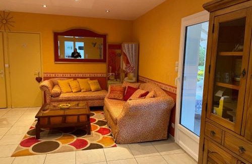 Neuville-de-Poitou House | lagalerne