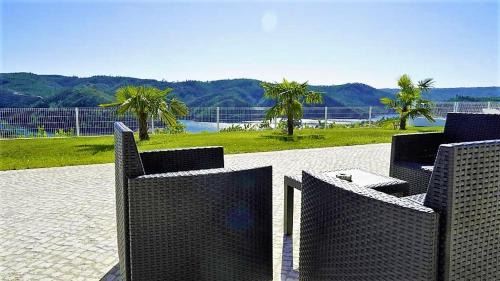Ferreira do Zezere House | Lago Azul Villas
