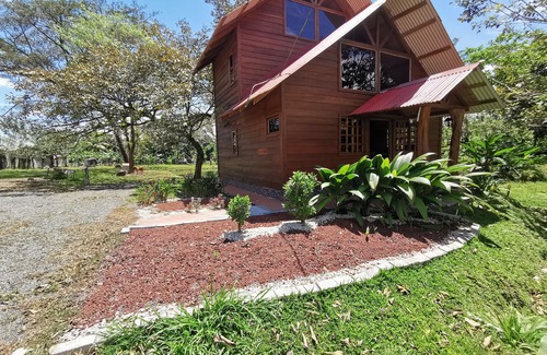 El Tanque Cabin | Lago Fortuna Cabin