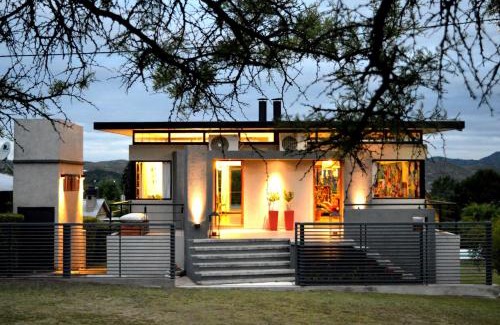 Potrero de Garay Ski Chalet | Lago Manso