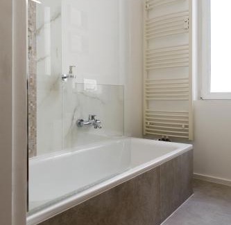 Ville Haute Apartment | Lago Welcome Place d'Armes II