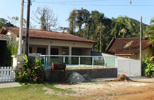 Lagoinha House | Lagoinha Ubatuba Salga - Casa com Piscina e ar condicionado