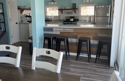 Beach Haven West House | Lagoon Getaway 2 Bedroom - 3min to LBI