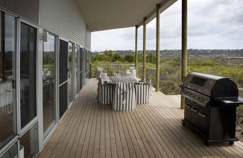 Sapphiretown House | Lagoon House with breathtaking views and only minutes to the beach