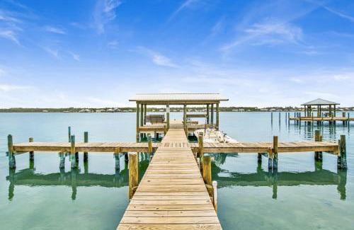 Gulf Shores House | Lagoon Landing 202- Beautifully decorated condo with balcony & pool steps to beach & lagoon