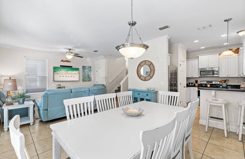 Villages of Crystal Beach House | Lagoon pool, Hot Tub, Shuttle to Nearby Beach
