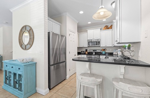 Villages of Crystal Beach House | Lagoon pool, Hot Tub, Shuttle to Nearby Beach
