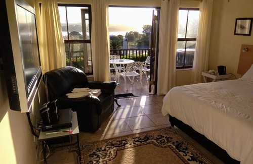 Fisherhaven Bed & Breakfast | Lagoon's Edge