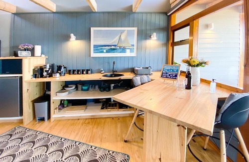 Paradise Apartment | Lagoon Studio - Maison Mahogany - design meets breathtaking views of lagoon