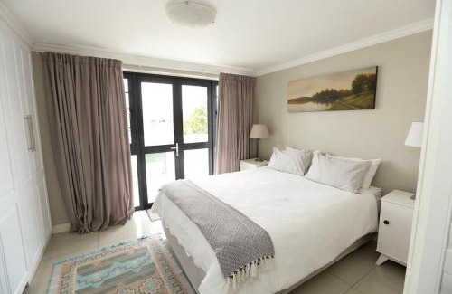 Knysna Central Apartment | Lagoon Terrace 1