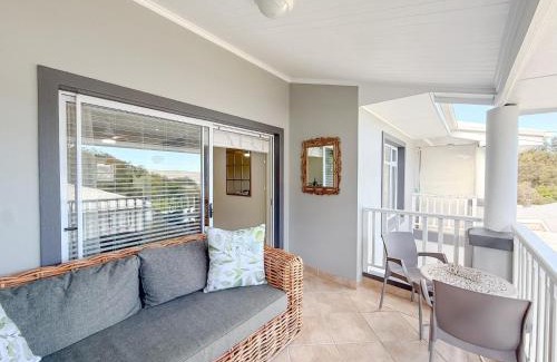Knysna Apartment | Lagoon View Retreat-Stylish 2BR in Central Knysna
