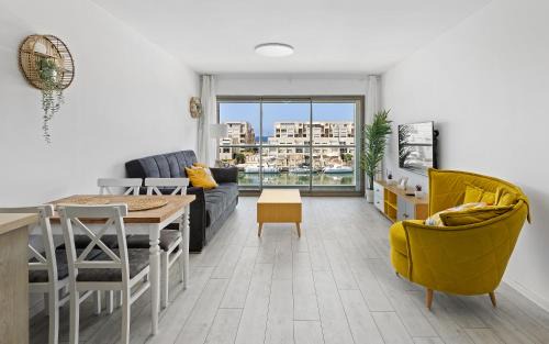 Herzliya Pituach Apartment | Lagoon Water Front LUX Suite (Gym/Pool/Parking)