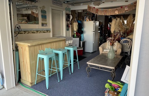Beach Haven West House | Lagoona Matata! 6 Beach badges, 2 Bikes, 2 Sup, 2 kayaks, lots of floats=FUN!