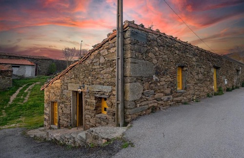 Mogadouro House | Lagos Com Sabor Guest House