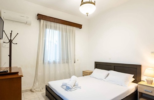 Agrilos Apartment | Lagouvardos Olive Grove - Niko's Family Havens