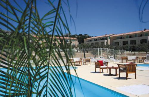 Paradou Apartment | Lagrange Vacances Le Domaine de Bourgeac
