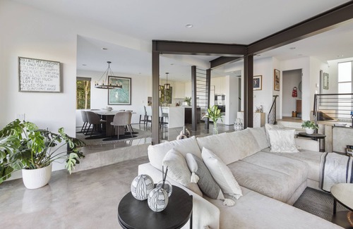 Top of the World House | Laguna Beach Gem! Architecturally stunning, expansive views, great location.