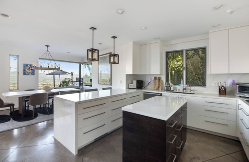 Top of the World House | Laguna Beach Gem! Architecturally stunning, expansive views, great location.