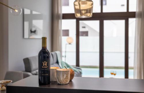 Los Balcones Villa | Laguna Beach Villa Veintidos